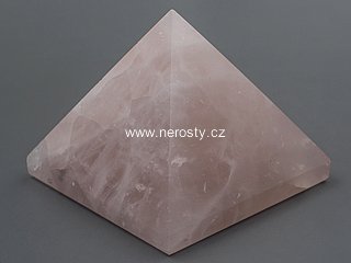 rose quartz, pyramid