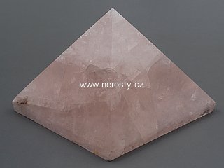 rose quartz, pyramid