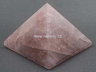 rose quartz, pyramid