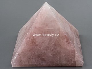 rose quartz, pyramid