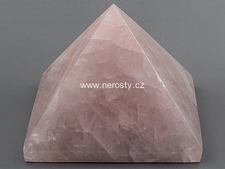 rose quartz, pyramid