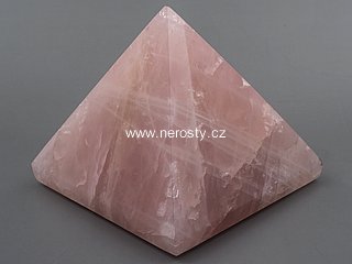 rose quartz, pyramid