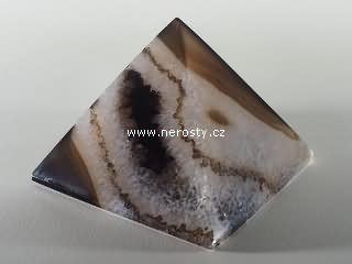 agate, pyramid