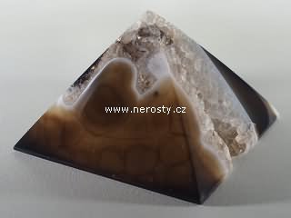 agate, pyramid