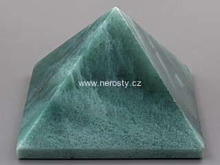 aventurine, pyramid